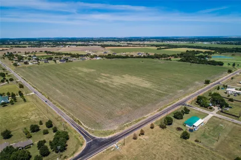SW Fm 983 Corner
