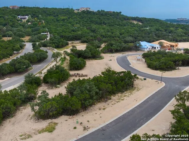 21342 Treetop Terrace