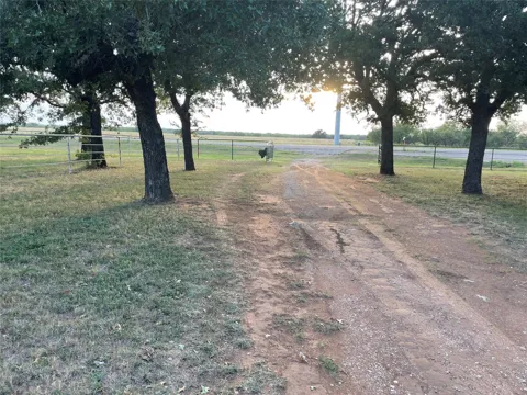 2502 US Highway 183 S