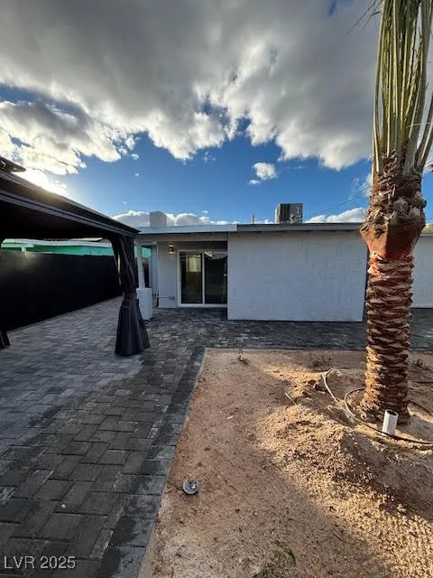 321 Beaumont Street Las Vegas, NV 89106