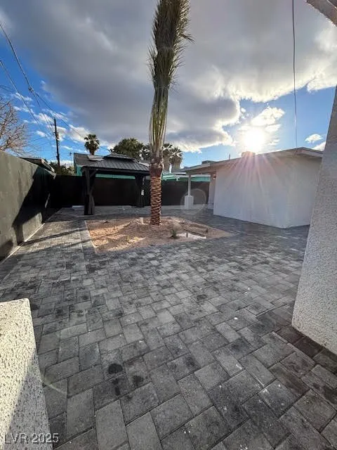321 Beaumont Street Las Vegas, NV 89106