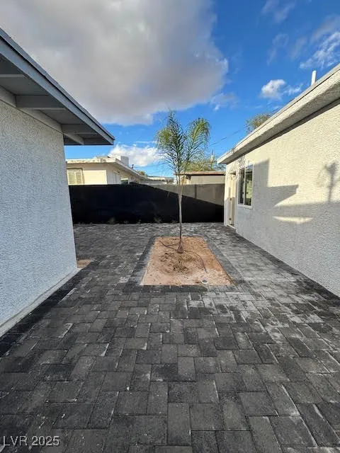 321 Beaumont Street Las Vegas, NV 89106