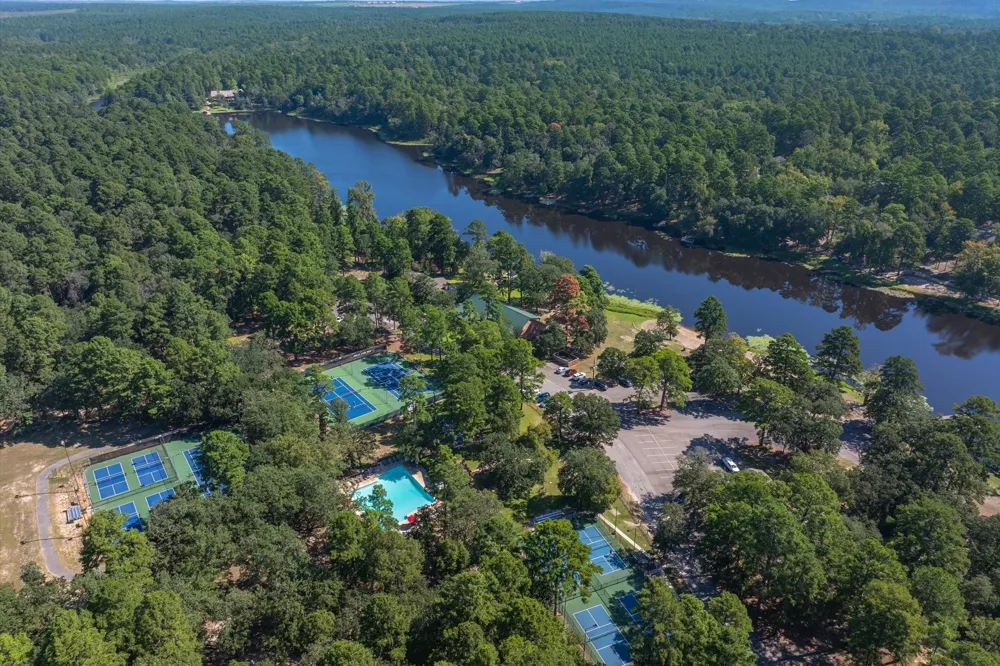 257 Peaceful Woods Trail Holly Lake Ranch, TX 75765
