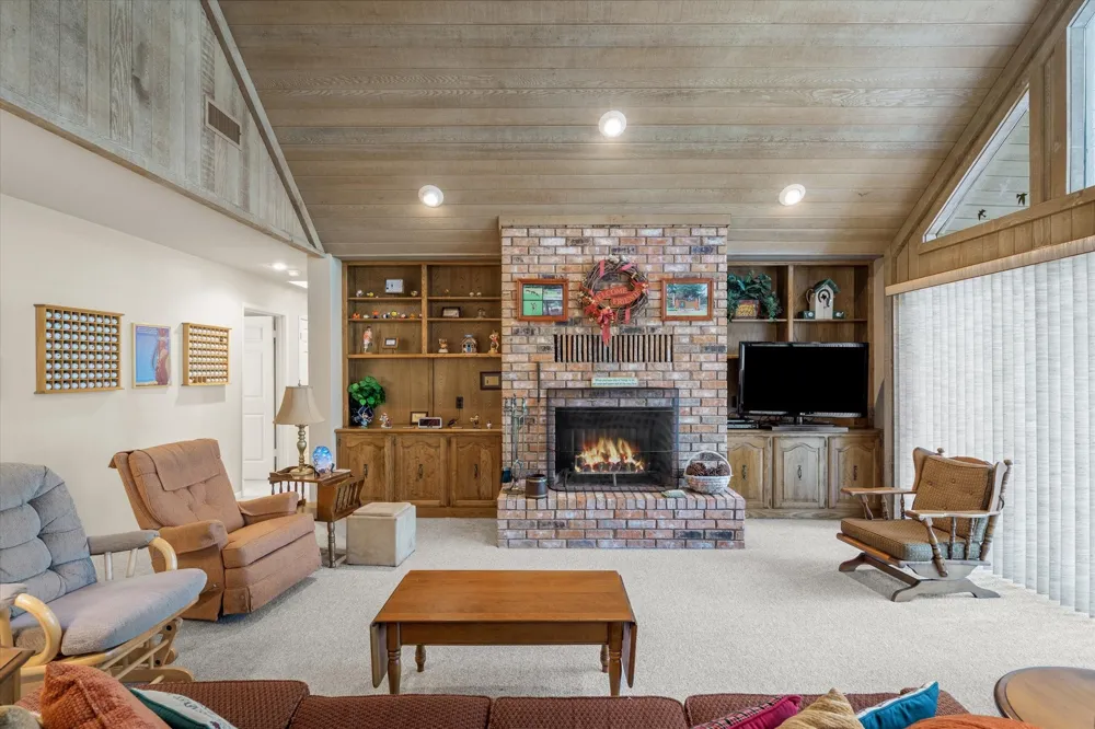 257 Peaceful Woods Trail Holly Lake Ranch, TX 75765