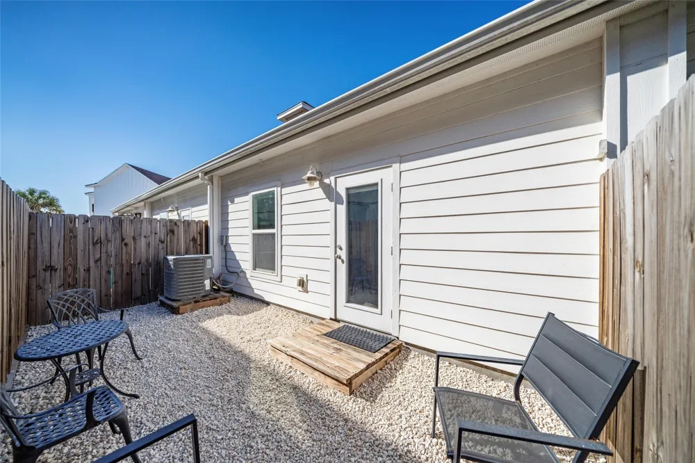 15113 Kokomo Drive Corpus Christi, TX 78418