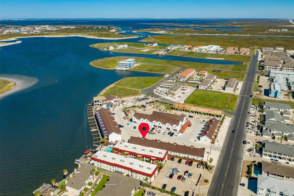 15113 Kokomo Drive Corpus Christi, TX 78418