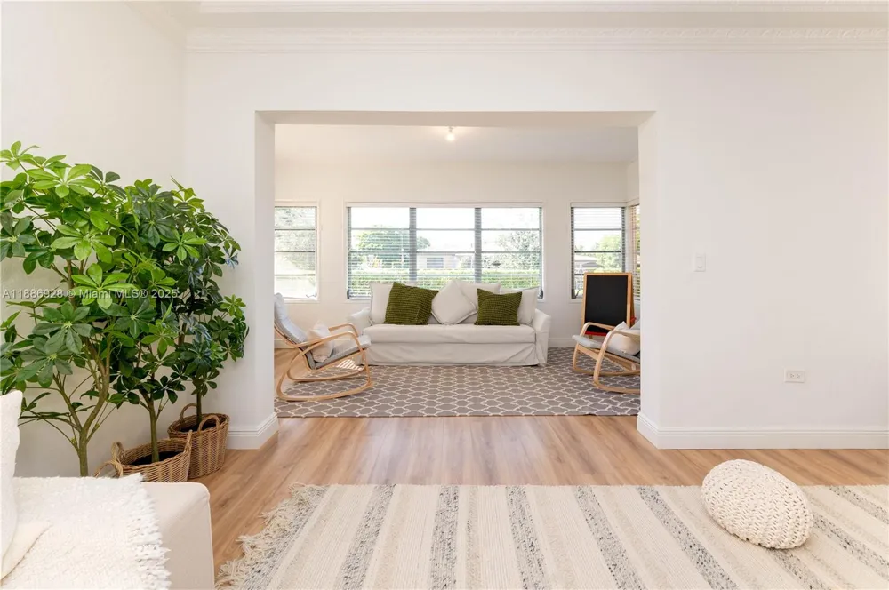 501 SW 24th Rd #501 Miami, FL 33129