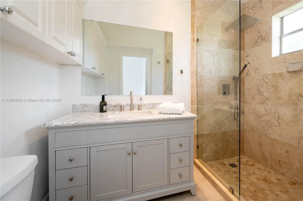 501 SW 24th Rd #501 Miami, FL 33129