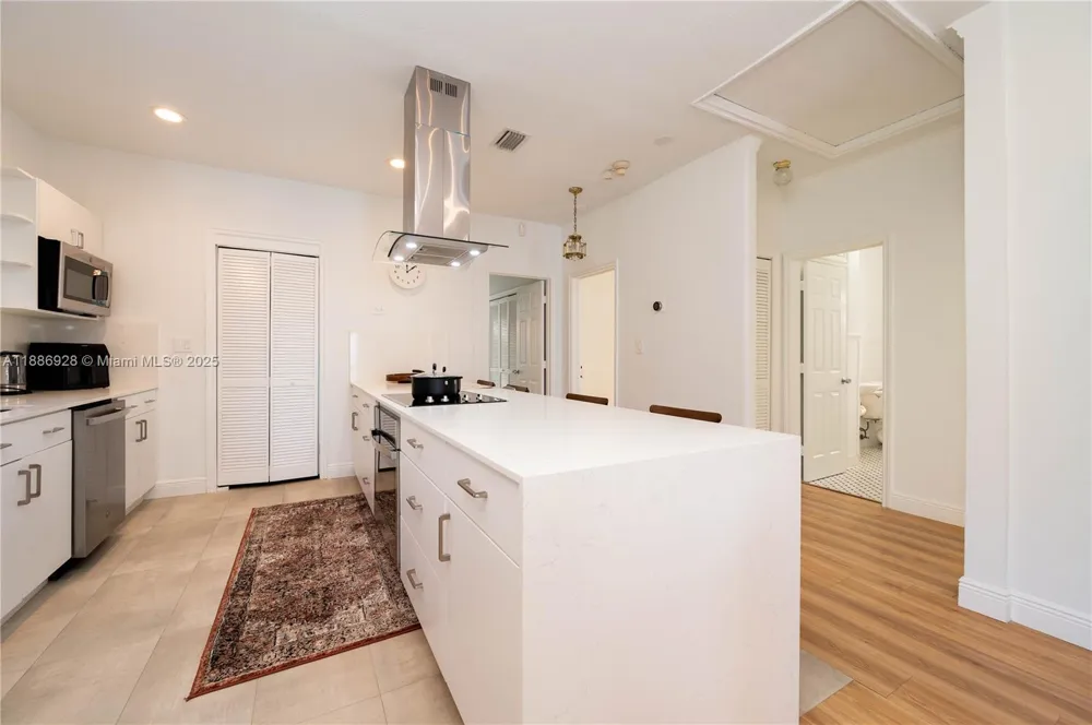 501 SW 24th Rd #501 Miami, FL 33129
