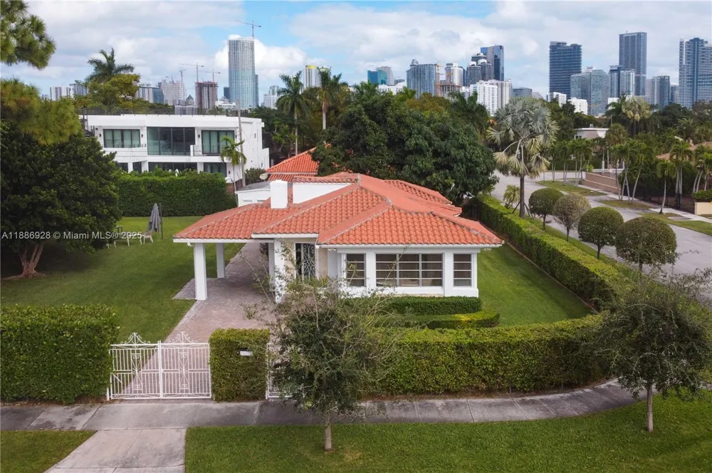 501 SW 24th Rd #501 Miami, FL 33129