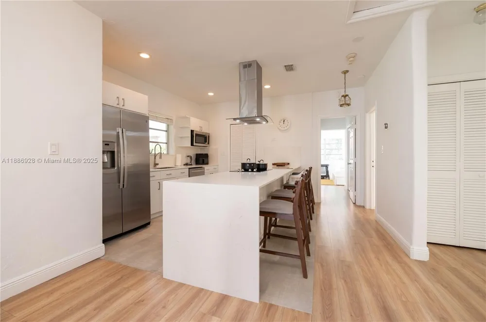 501 SW 24th Rd #501 Miami, FL 33129