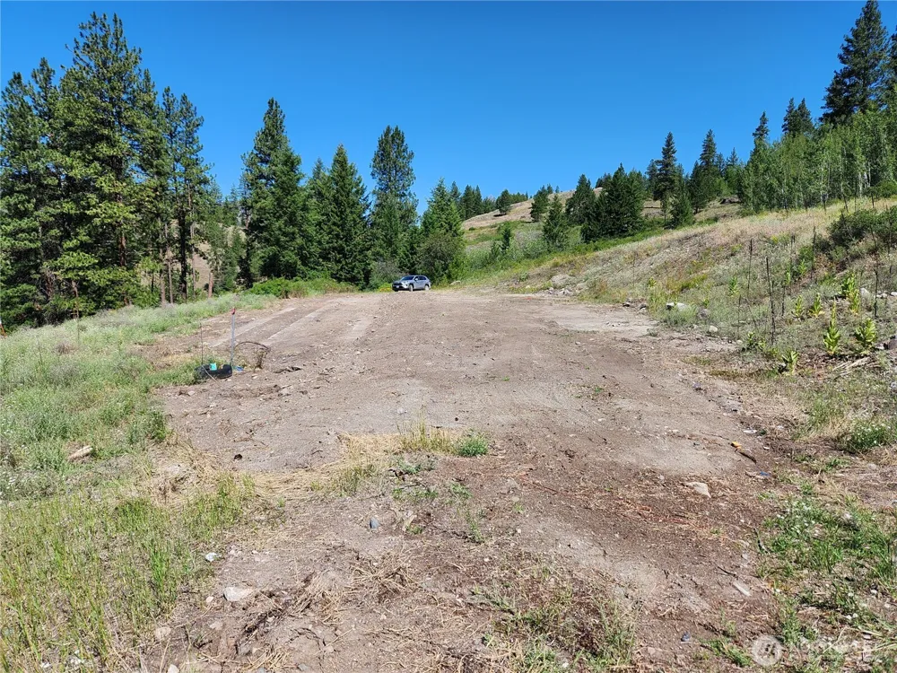 18 Robin Road Republic, WA 99166