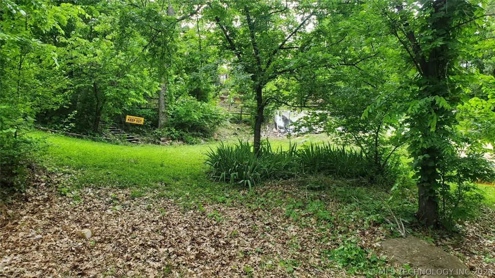 1274 Sleepy Hollow Drive Catoosa, OK 74015