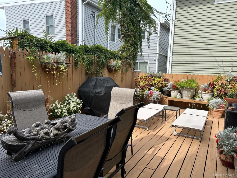 87 Armour Street Long Beach, NY 11561