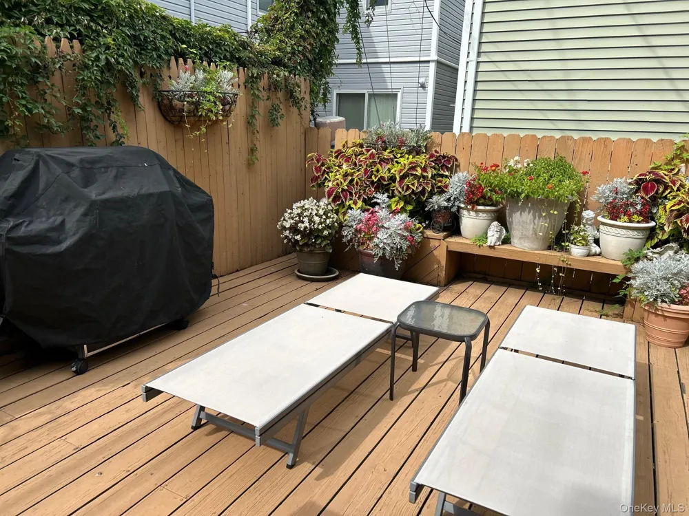 87 Armour Street Long Beach, NY 11561
