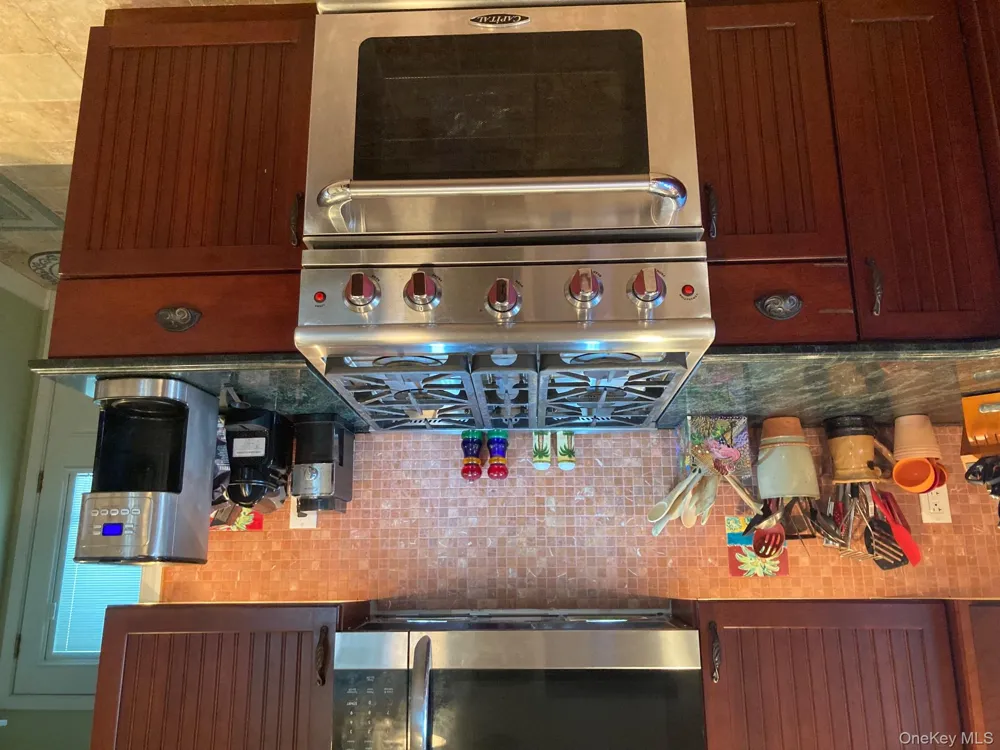 87 Armour Street Long Beach, NY 11561