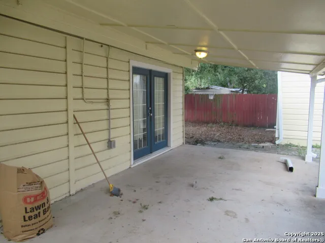 1934 UNIT B McKinley San Antonio, TX 78210