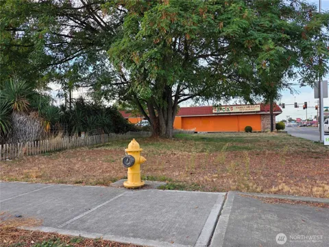 223 3rd Street NE