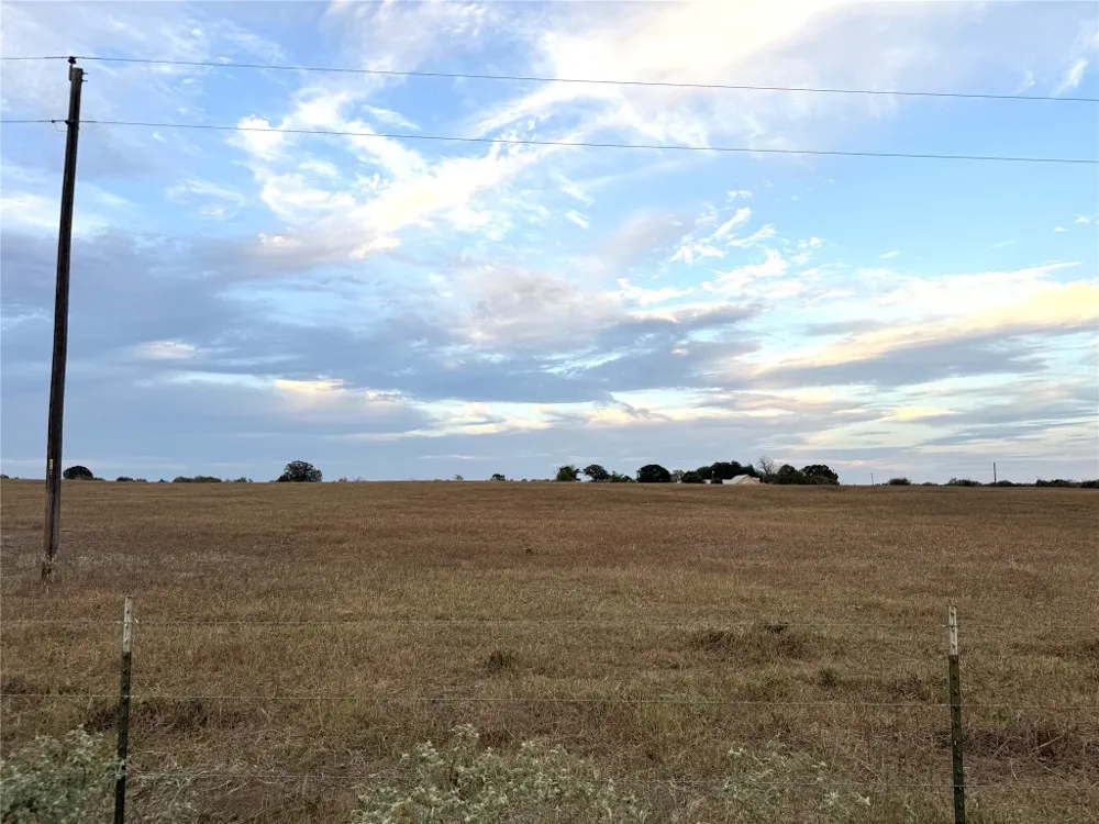 Old Kelley Road Lockhart, TX 78644