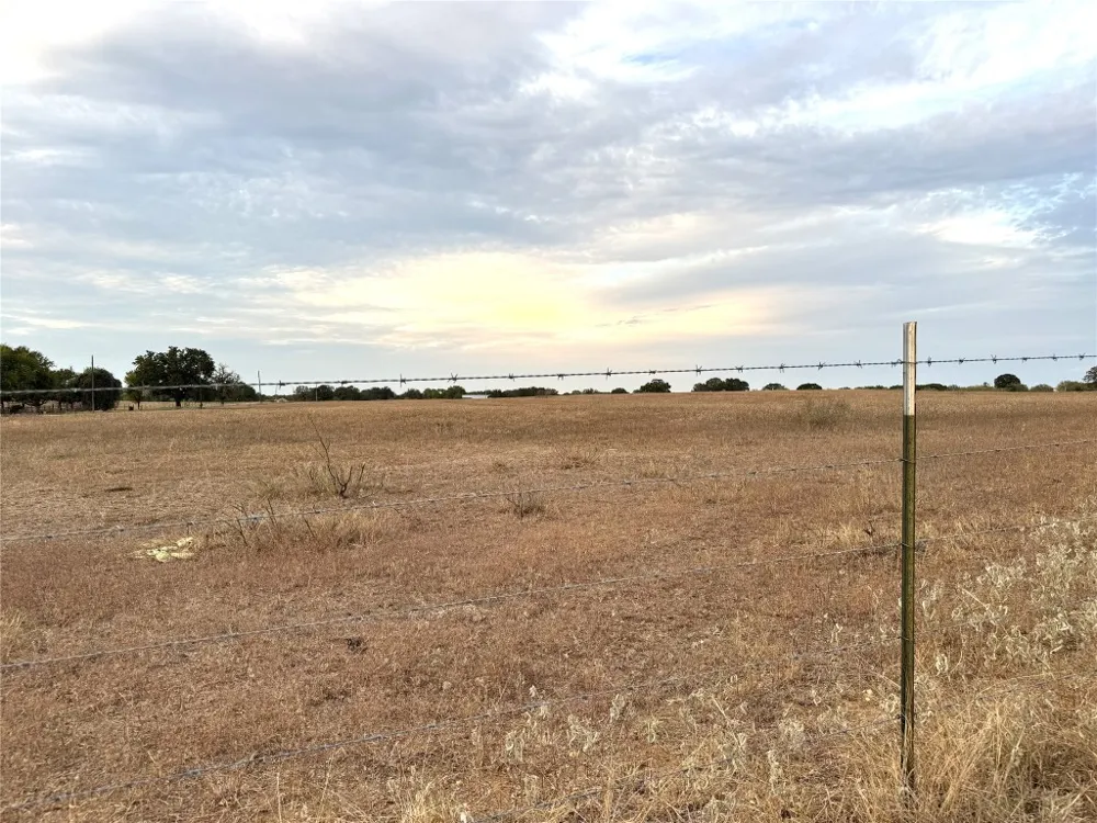 Old Kelley Road Lockhart, TX 78644