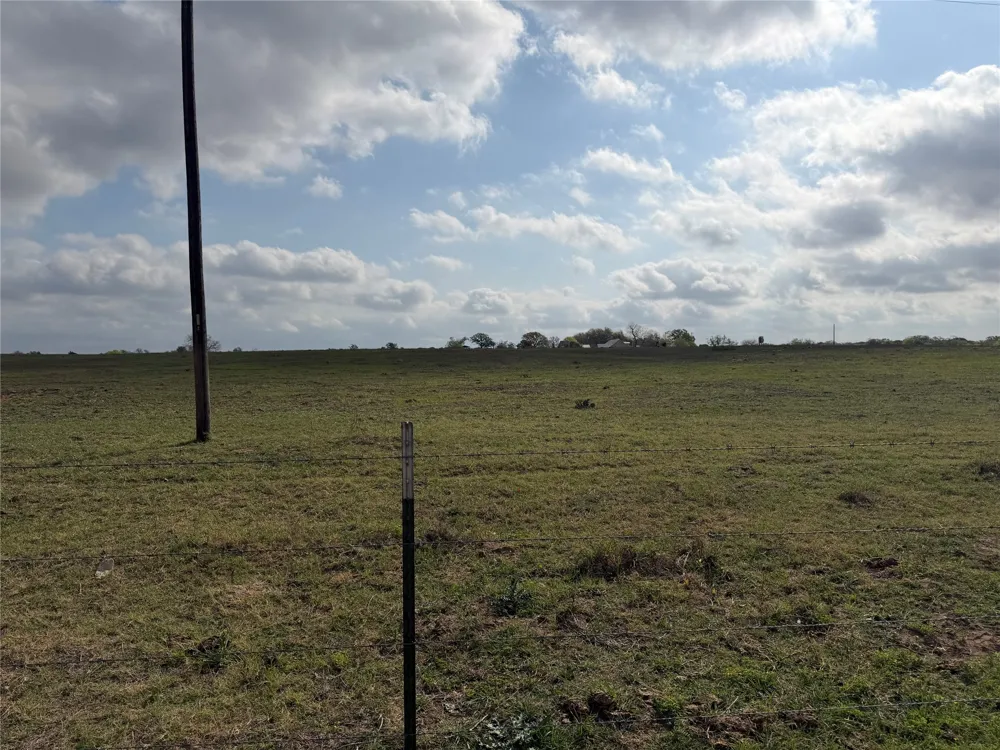 Old Kelley Road Lockhart, TX 78644