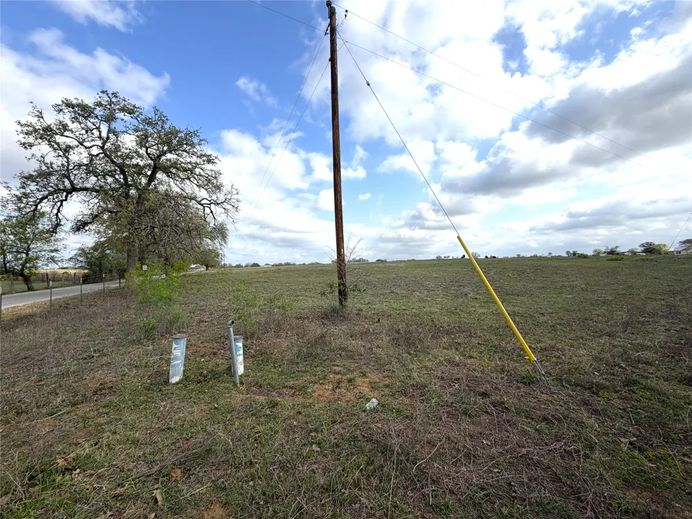Old Kelley Road Lockhart, TX 78644