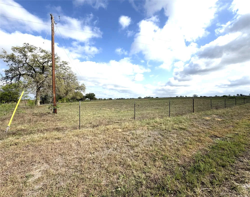 Old Kelley Road Lockhart, TX 78644