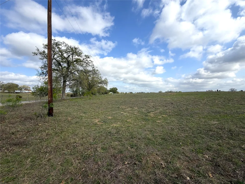 Old Kelley Road Lockhart, TX 78644