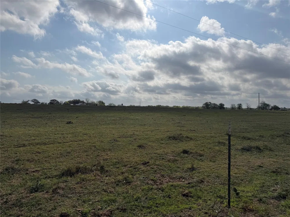 Old Kelley Road Lockhart, TX 78644