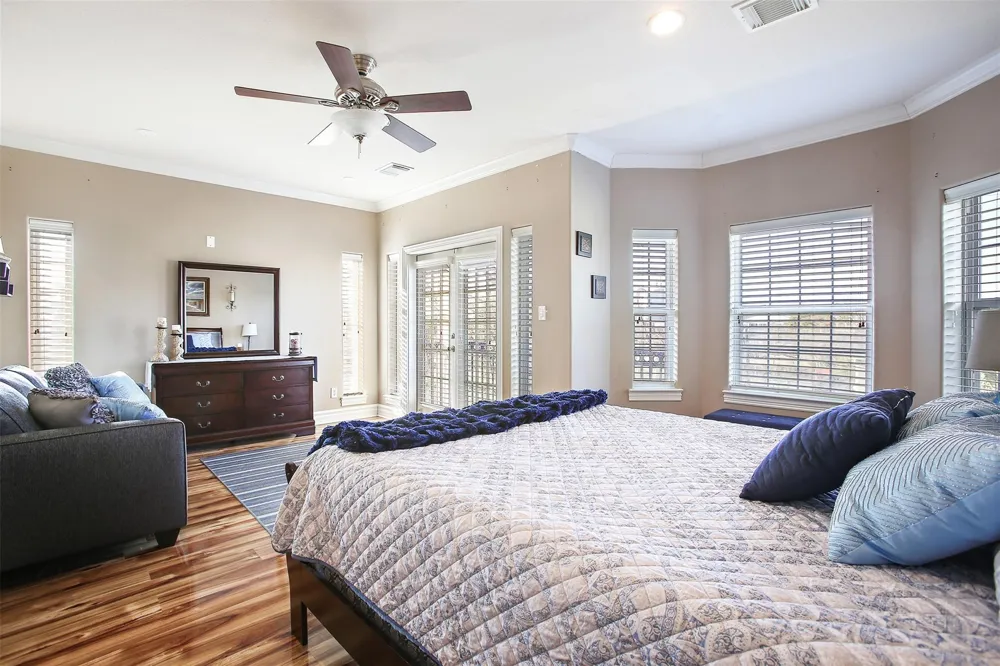 612 8th Street Kemah, TX 77565