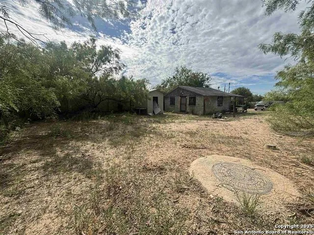 402 Hernandez Laredo, TX 78046