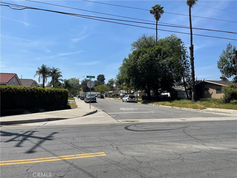 711 Meridian Colton, CA 92324