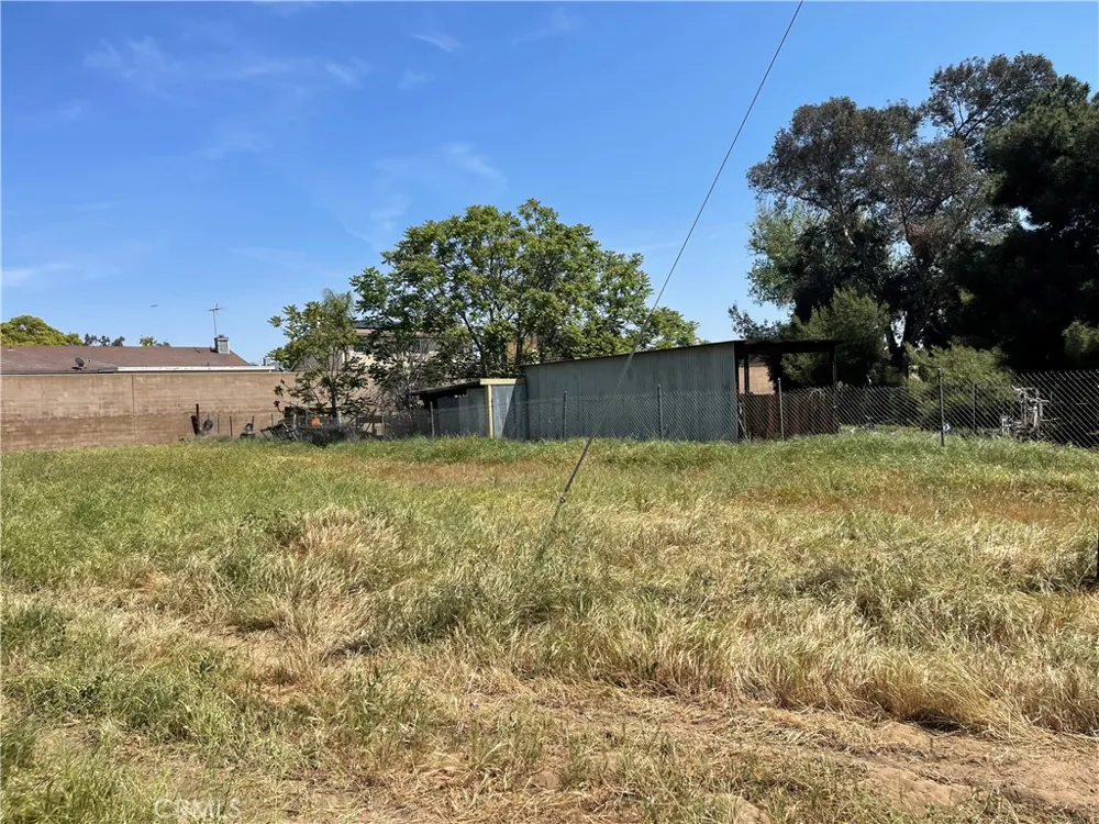 711 Meridian Colton, CA 92324