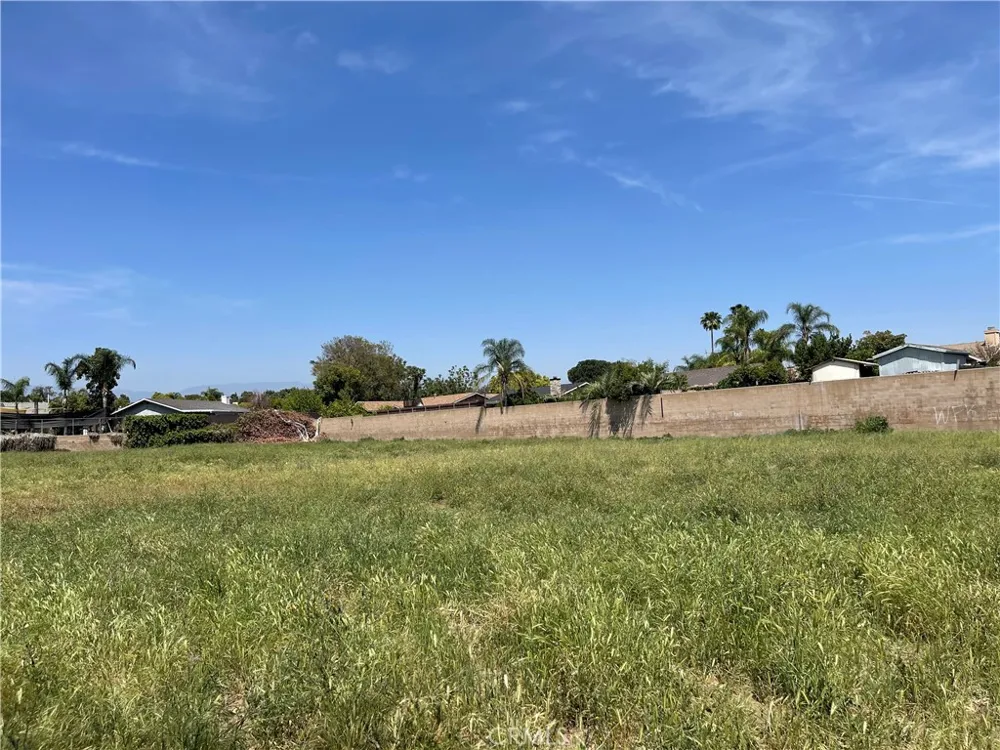 711 Meridian Colton, CA 92324