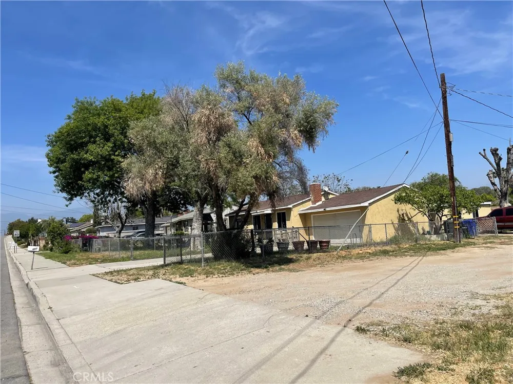 711 Meridian Colton, CA 92324