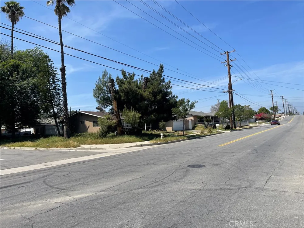 711 Meridian Colton, CA 92324