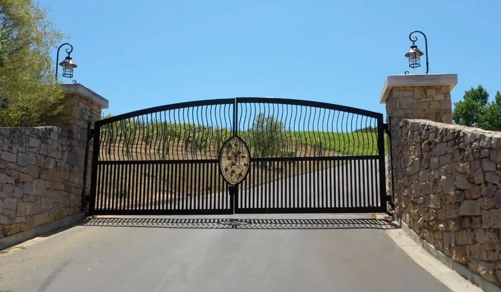 18590 Black Road Los Gatos, CA 95033