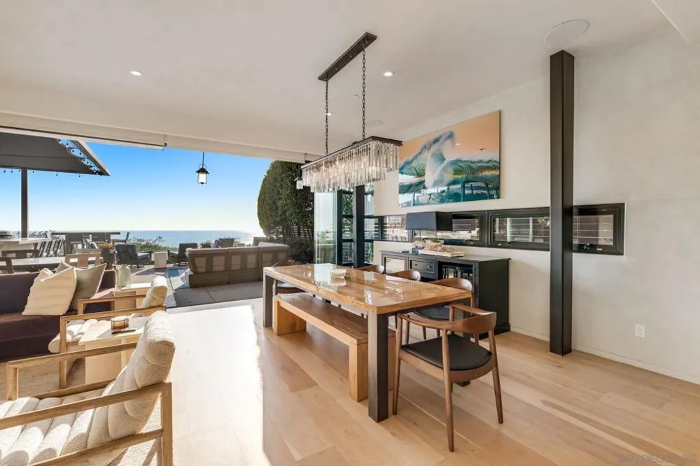 282 Neptune Avenue Encinitas, CA 92024