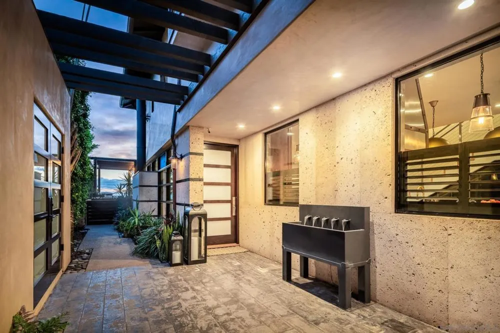 282 Neptune Avenue Encinitas, CA 92024