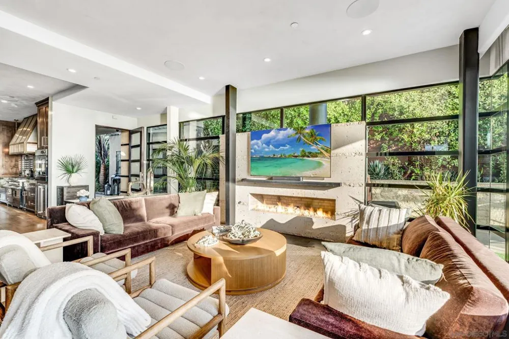 282 Neptune Avenue Encinitas, CA 92024