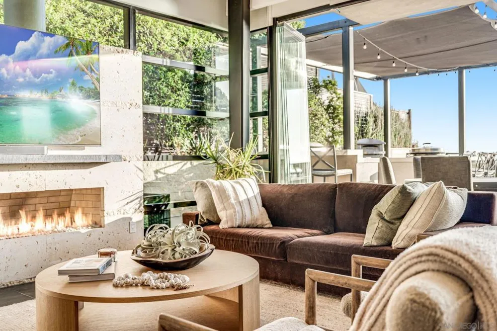 282 Neptune Avenue Encinitas, CA 92024