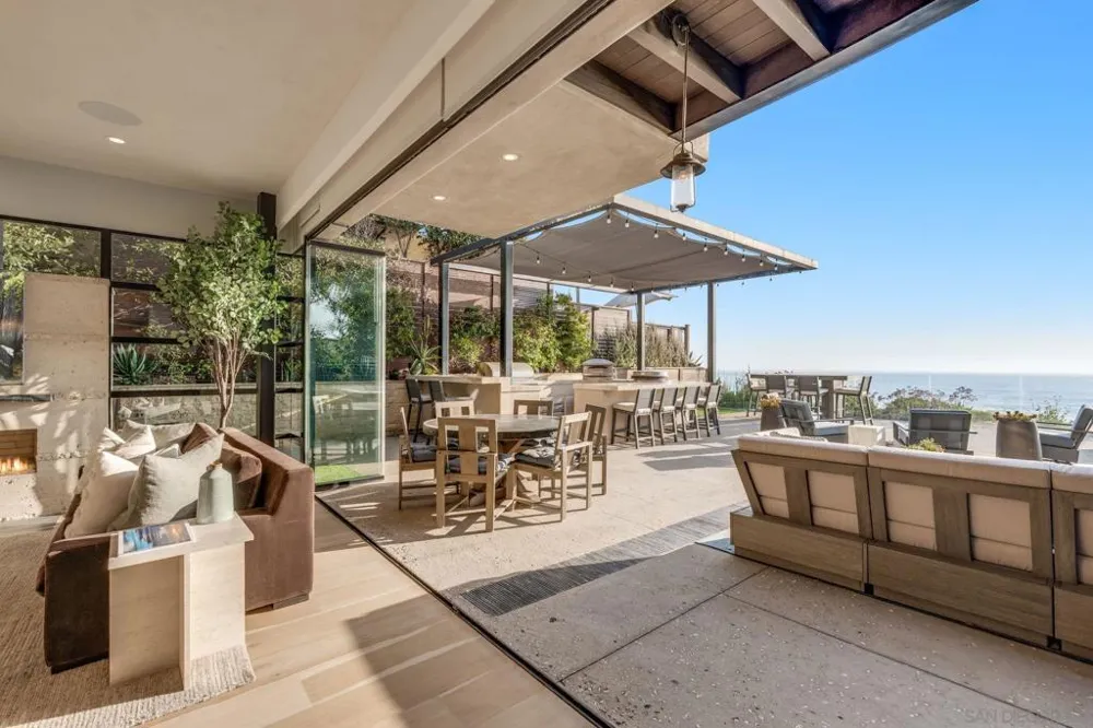282 Neptune Avenue Encinitas, CA 92024