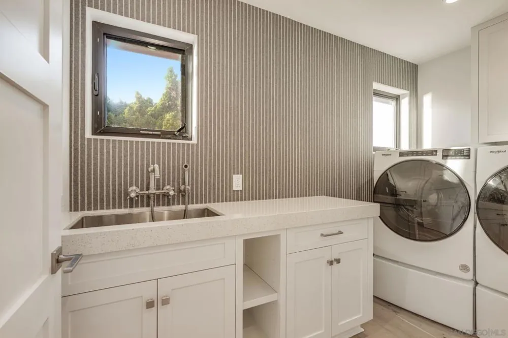 282 Neptune Avenue Encinitas, CA 92024