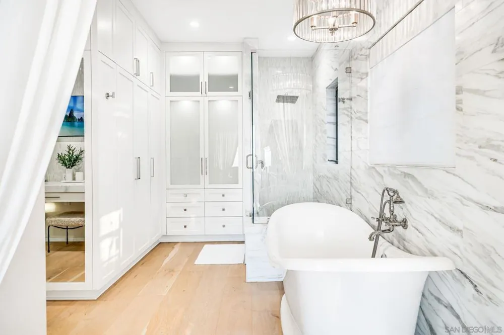 282 Neptune Avenue Encinitas, CA 92024