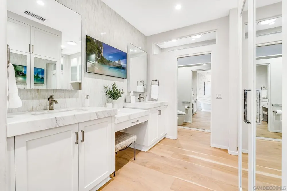 282 Neptune Avenue Encinitas, CA 92024