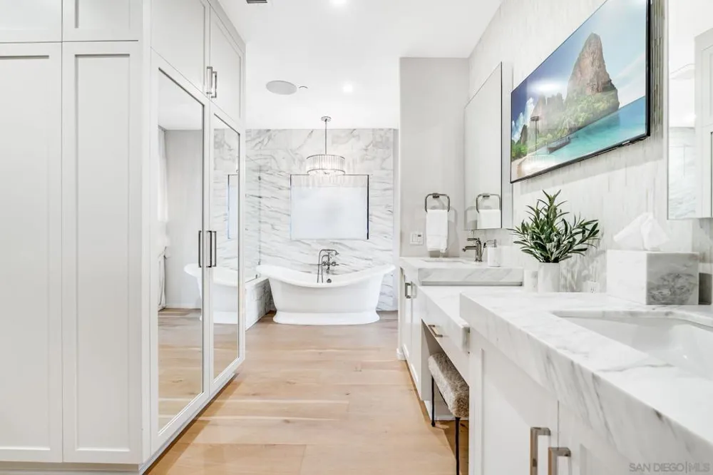 282 Neptune Avenue Encinitas, CA 92024