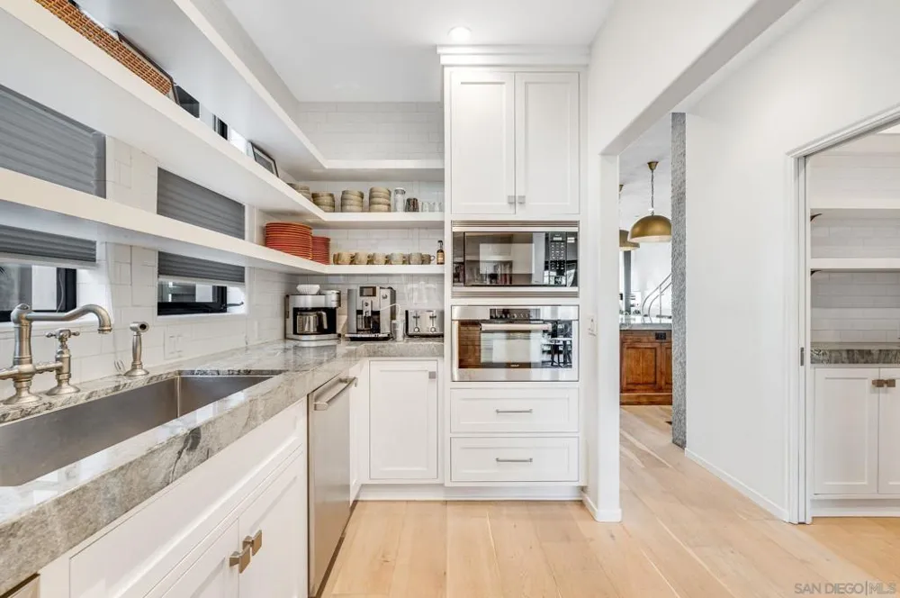 282 Neptune Avenue Encinitas, CA 92024