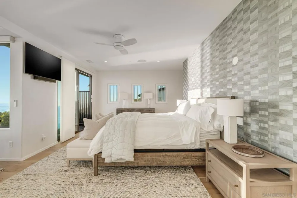 282 Neptune Avenue Encinitas, CA 92024