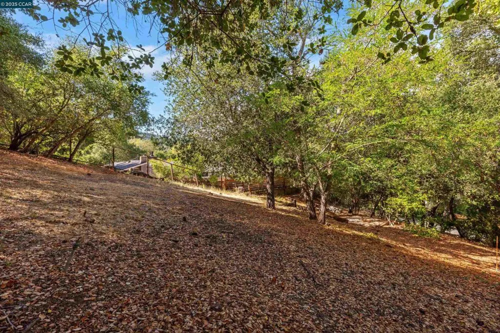 184 Glorietta Blvd Orinda, CA 94563
