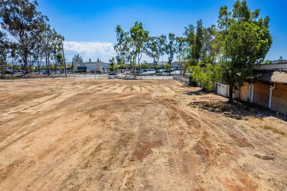 1703 Main Street Ramona, CA 92065